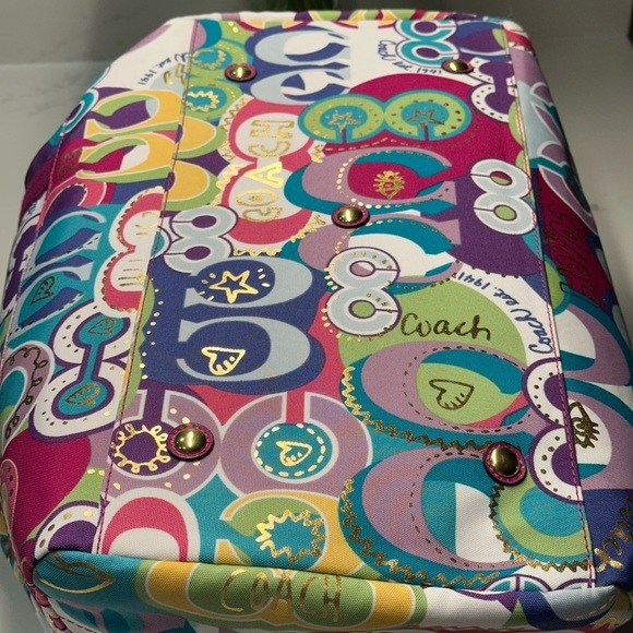 Rare Limited Edition Coach Poppy Pink Travel Bag with Whimsical Design EUC - Picture 10 of 16